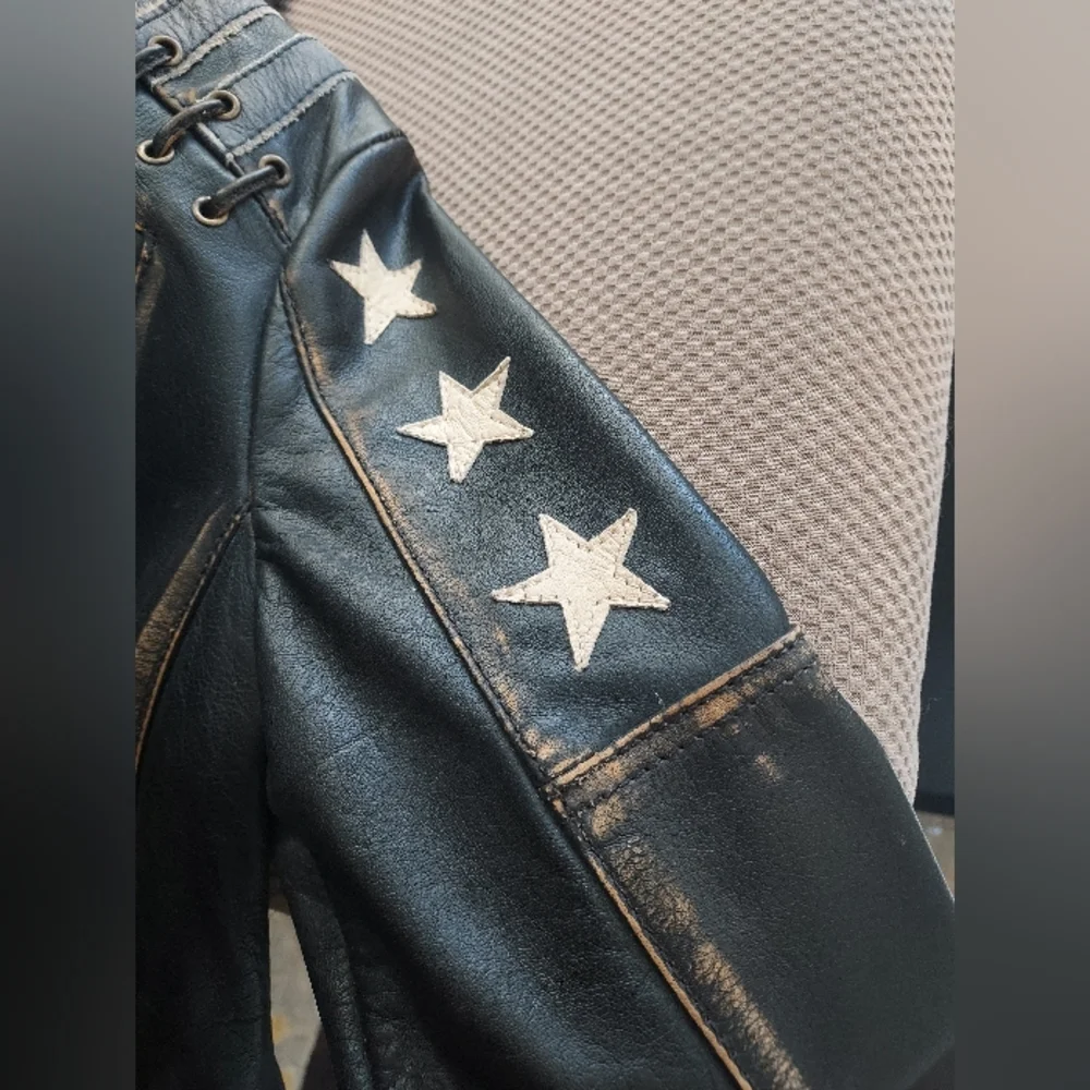 Black Rivet (Wilsons Leather) Distressed Leather Jacket with Star Details, S - Picture 4 of 16